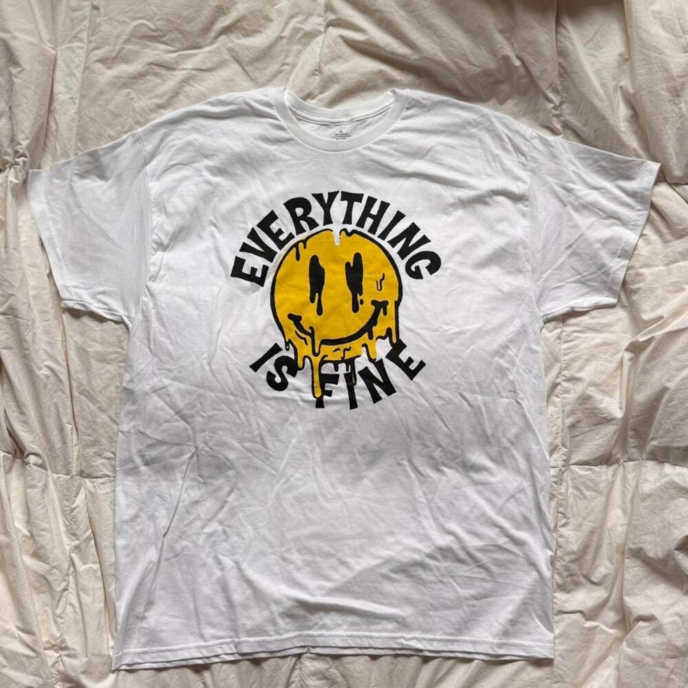 Everything is fine graphic t shirt sz XL cotton white casual short sleeve skater